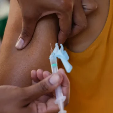 Com 13 casos de sarampo, São Paulo alerta para reforço Com 13 casos de sarampo, São Paulo alerta para reforço na vacinação