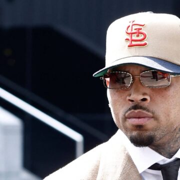 Chris Brown se declara culpado de tumulto em boate e não irá a julgamento – 24/07/2026 – Ilustrada