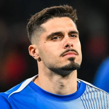 Pedro Neto entra na mira de rival do Chelsea na Premier League