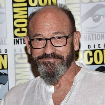 Morre Chuck Russell, diretor de ‘O Máskara’, aos 74 anos – 25/07/2026 – Ilustrada