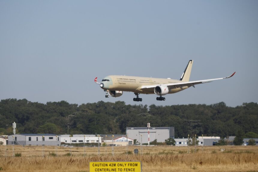 Avião de rota mais longa do mundo bate recorde com Avião de rota mais longa do mundo bate recorde com voo direto de 24 horas