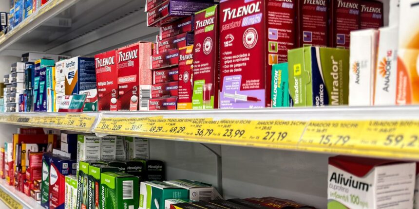 Conselho pede ao MPSP apuração de venda de medicamentos em Conselho pede ao MPSP apuração de venda de medicamentos em máquinas