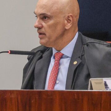 Moraes pede manifestação da PGR após Flávio não depor à Moraes pede manifestação da PGR após Flávio não depor à PF