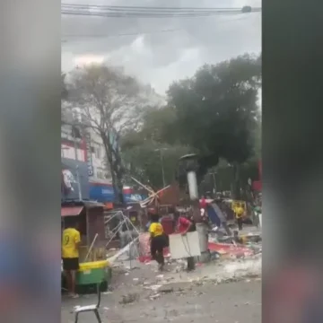 Ventos acima de 100 km/h causam destruição e apagão no RJ; veja imagens