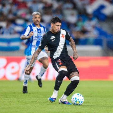 Vasco quer contratar zagueiro antes de liberar Saldivia para outro Vasco quer contratar zagueiro antes de liberar Saldivia para outro clube
