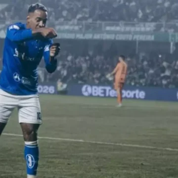 Com gol de Matheus Pereira, Cruzeiro vence o Coritiba no Couto Pereira