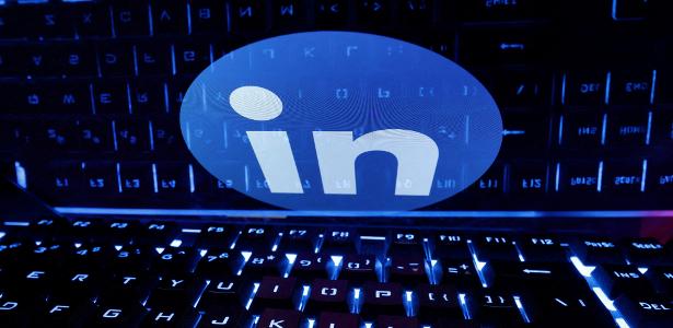 LinkedIn adiciona botão para denunciar publicações criadas por IA LinkedIn adiciona botão para denunciar publicações criadas por IA
