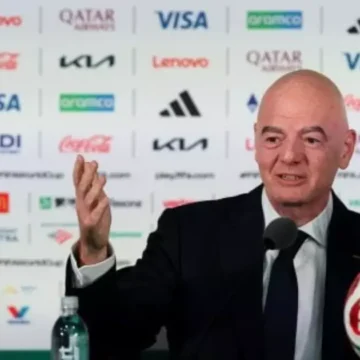 Infantino desiste de plano para investimentos privados na Fifa