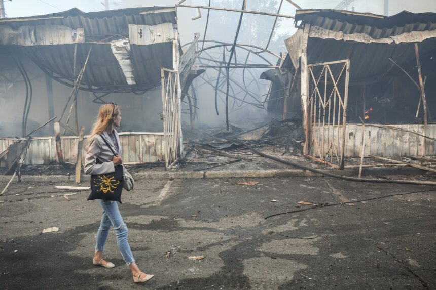 Rússia lança mísseis balísticos em direção a Kiev; explosões são ouvidas na capital da Ucrânia