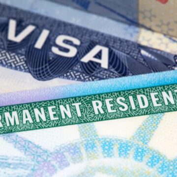 EUA tornam permanente exigência de caução de até US$ 20 EUA tornam permanente exigência de caução de até US$ 20 mil para vistos de cidadãos de 50 países