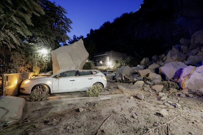 VÍDEO: Terremoto no sul da Itália provoca deslizamento e deixa 8 feridos