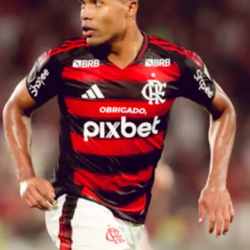 Alex Sandro vai render lucro milionário ao Flamengo Alex Sandro vai render lucro milionário ao Flamengo