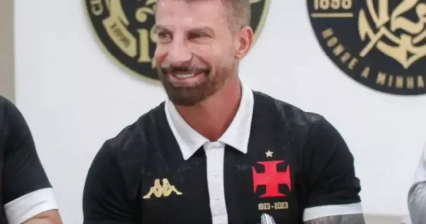 Vasco dá chapéu em Atlético-MG e Flamengo