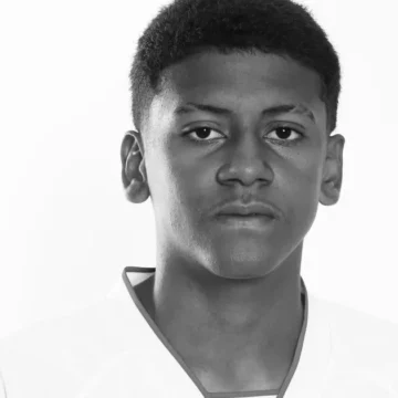 Ex-São Paulo é morto a tiros por engano aos 15 anos; clube lamenta