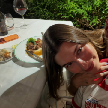 Justin Bieber compartilha cliques inéditos ao lado de esposa, Hailey; veja