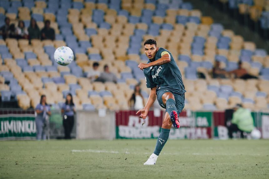 Thiago Silva e Freytes continuam como desfalques do Fluminense contra o Vasco na 4ª-feira