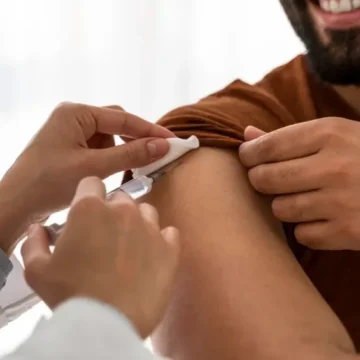 Vacina contra sarampo: população de 6 meses a 59 anos deve se imunizar na Grande São Paulo