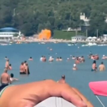VÍDEO: Drone ucraniano atinge praia russa lotada de banhistas e mata 7, diz Rússia