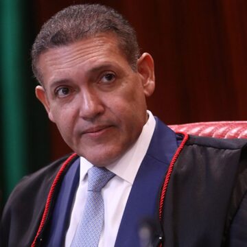 Urna eletrônica é patrimônio da democracia, diz presidente do TSE Urna eletrônica é patrimônio da democracia, diz presidente do TSE