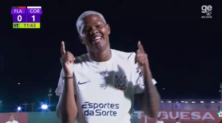 Flamengo perde para Corinthians, mas segue no G-8 do Brasileiro Flamengo perde para Corinthians, mas segue no G-8 do Brasileiro