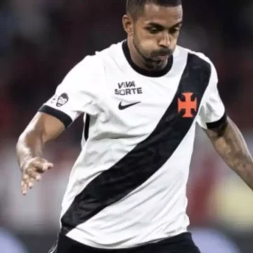 Paulo Henrique destaca início de trabalho de Pedro Emanuel no Vasco e manda recado
