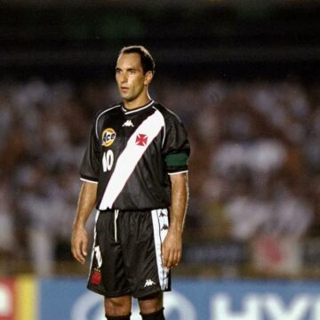 Veja os números de Edmundo em sua carreira em competições oficiais