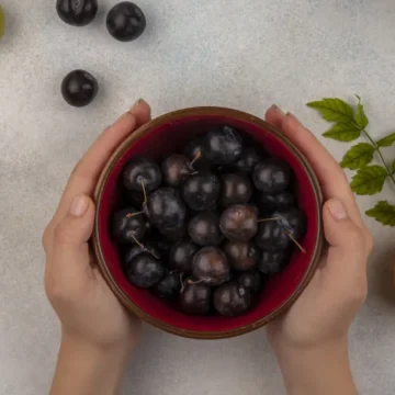 7 frutas brasileiras que protegem contra o envelhecimento, segundo novo estudo
