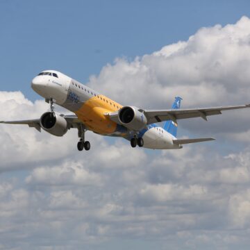 BNDES aprova financiamento de até R$ 3,7 bilhões para exportação BNDES aprova financiamento de até R$ 3,7 bilhões para exportação de aviões da Embraer ao Canadá