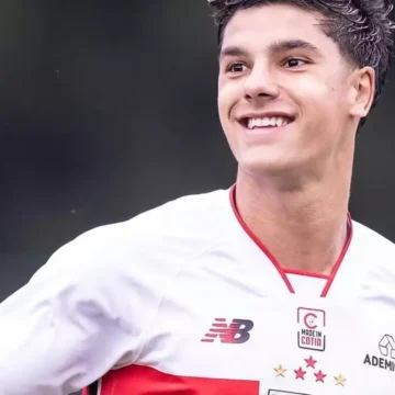 Lateral preso por atropelamento está no São Paulo desde os Lateral preso por atropelamento está no São Paulo desde os 10 anos e estreou no profissional no ano passado