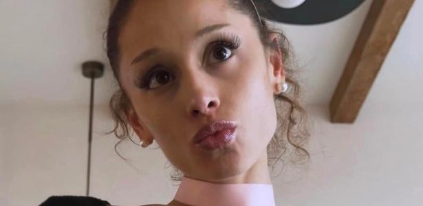 Ariana Grande esclarece pausa após preocupar os fãs Ariana Grande esclarece pausa após preocupar os fãs
