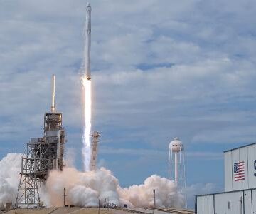 Pedaço de foguete da SpaceX vai colidir com a Lua: entenda