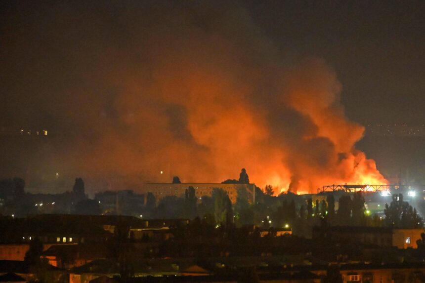 Vídeo: Rússia revida ataque e gera megaincêndios em Kiev – 04/08/2026 – Mundo