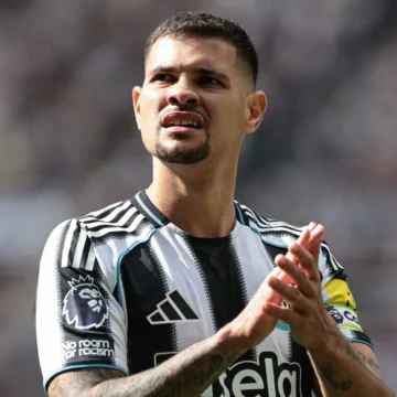 Newcastle mira ex-City para substituir Bruno Guimarães, perto de acerto com o Arsenal