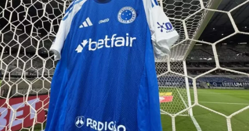 Cruzeiro emite nota oficial