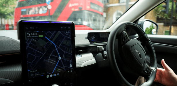 Uber anuncia investimento de mais de US$ 10 bilhões em Uber anuncia investimento de mais de US$ 10 bilhões em táxis autônomos