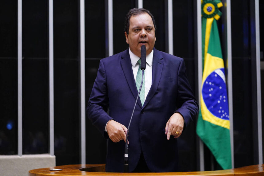 Elmar Nascimento se declara preto ao TSE - 05/08/2026 - Elmar Nascimento se declara preto ao TSE – 05/08/2026 – Painel