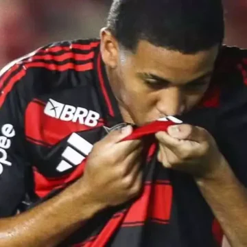 Joia da base ganha atenção de Jardim no Flamengo; veja quem é