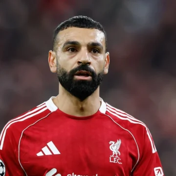 ‘Estava convencido de que acabaria na Itália’: Ídolo do Liverpool questiona ida de Salah à Turquia