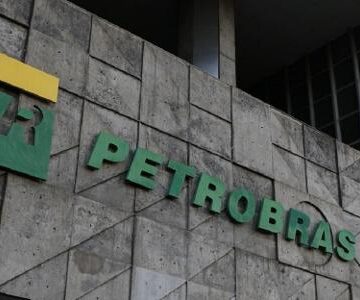 Petrobras lucra R$ 55,76 bilhões no 2º tri, alta de 140,5%