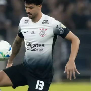 Gustavo Henrique aponta culpado pela eliminação do Corinthians