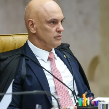 STF contraria Moraes e abre brecha para reduzir penas de réus do 8/1