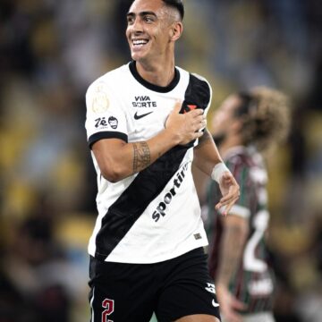 Puma Rodríguez se torna o defensor estrangeiro com mais gols na história do Vasco