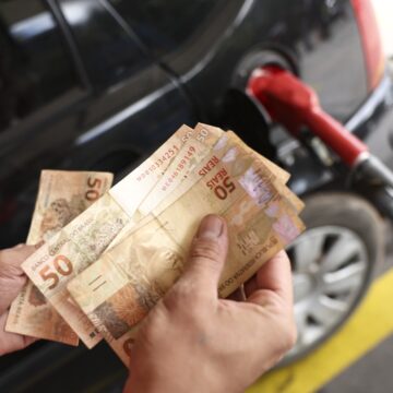 Projeto de lei quer obrigar postos de combustível a detalhar lucro na nota fiscal ao consumidor