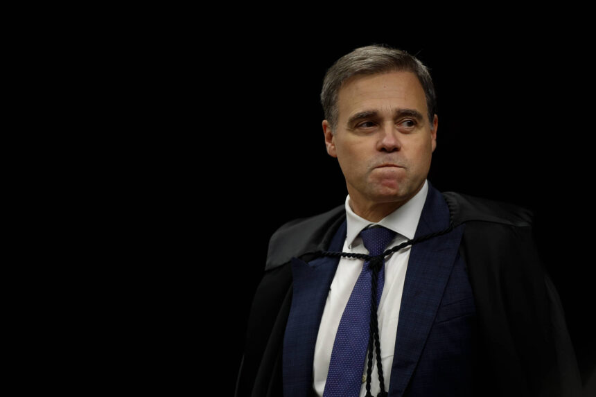 INSS: investigação sofre ruídos com atrito entre PF e STF – 08/08/2026 – Painel