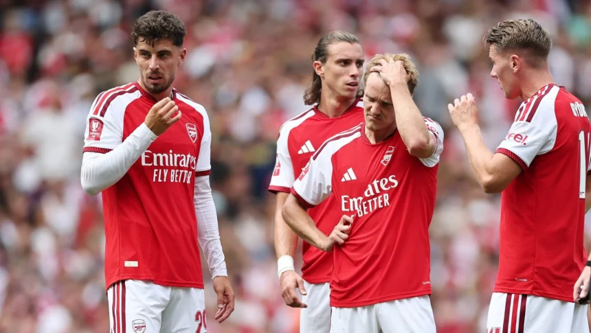 Arsenal acende alerta diante de problemas 'novos e repetidos' em Arsenal acende alerta diante de problemas ‘novos e repetidos’ em temporada como campeão