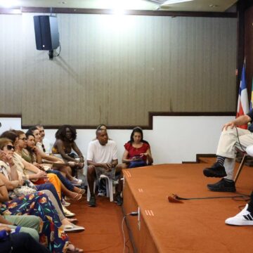 Memória é fundamental na literatura, diz escritor Milton Hatoum