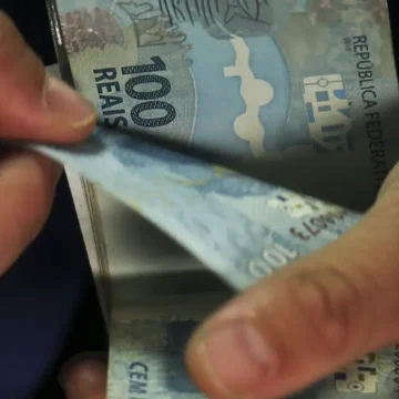 Desenrola Adimplentes começa a operar nesta terça-feira
