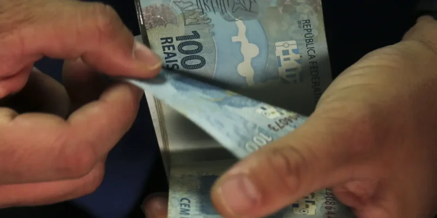 Desenrola Adimplentes começa a operar nesta segunda-feira Desenrola Adimplentes começa a operar nesta terça-feira