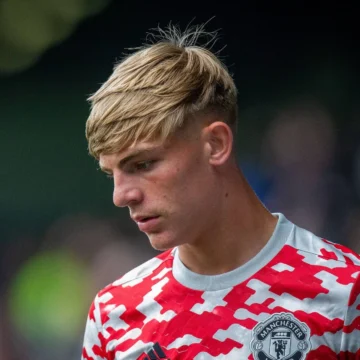 Ex-joia do Manchester United lamenta escolhas erradas: ‘Olho para trás Ex-joia do Manchester United lamenta escolhas erradas: ‘Olho para trás e penso em como fui idiota’