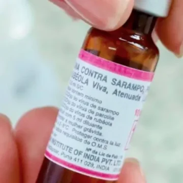 Vacina contra o sarampo: como consultar o tamanho da fila antes de ir ao posto em SP